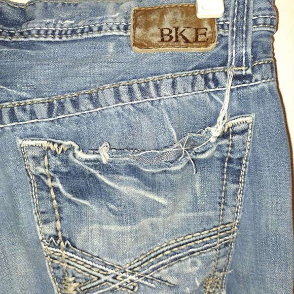 BKE Denim Tyler Distressed Embroidered Pocket Jeans size 36 - Picture 12 of 14